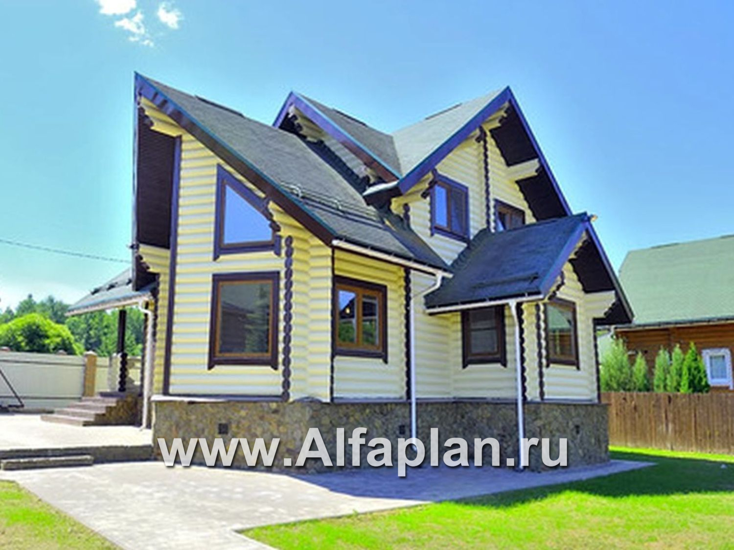 Проекты домов Альфаплан - «Л-Хаус» - деревянный дом с навесом для машины - основное изображение